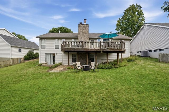 16337 Centerpointe Drive, Grover, MO 63040