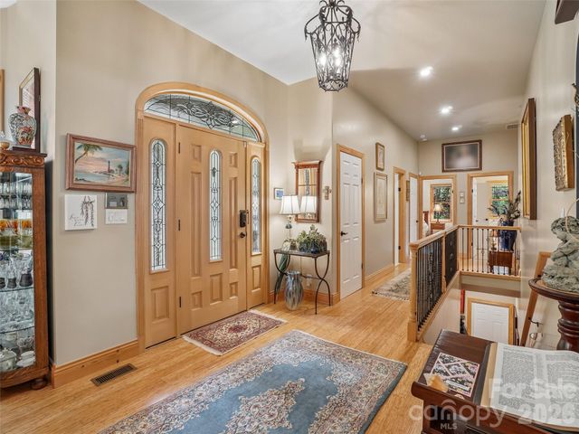 300 Pinnacle Peak Lane, Flat Rock, NC 28731