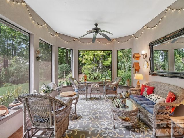 300 Pinnacle Peak Lane, Flat Rock, NC 28731