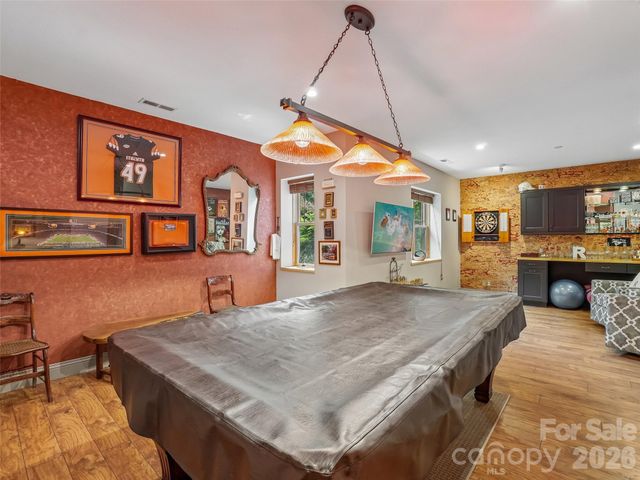 300 Pinnacle Peak Lane, Flat Rock, NC 28731