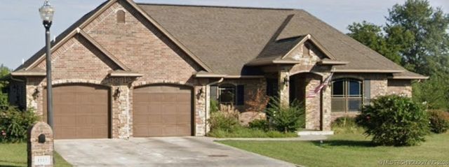 1113 Cobblestone Circle, Muskogee, OK 74403