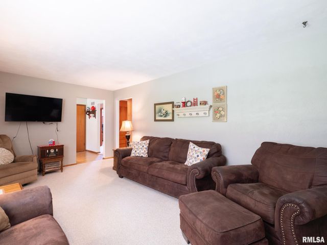 103 FANDEL Lane, Metamora, IL 61548