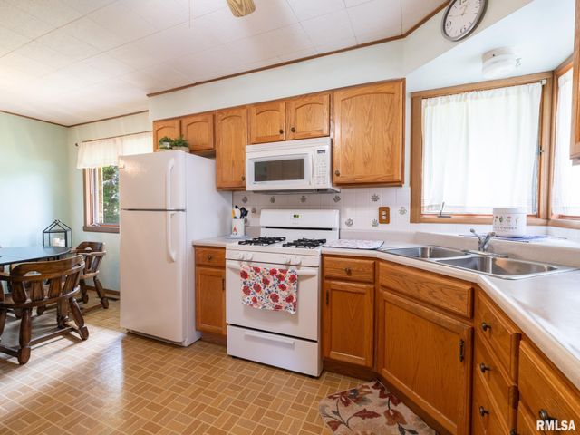 103 FANDEL Lane, Metamora, IL 61548