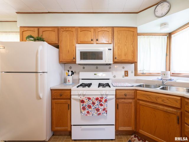 103 FANDEL Lane, Metamora, IL 61548