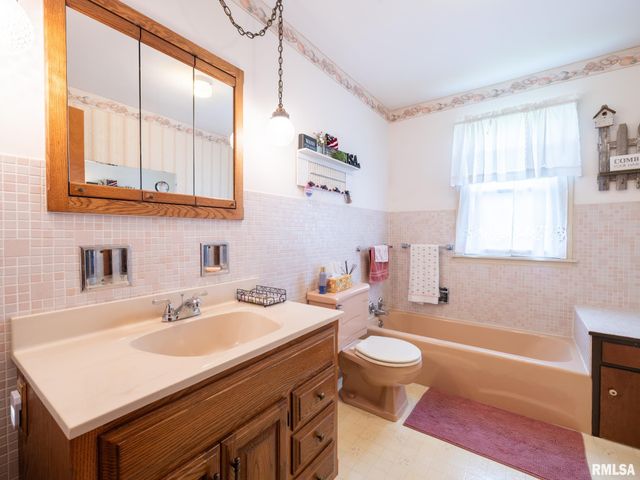 103 FANDEL Lane, Metamora, IL 61548