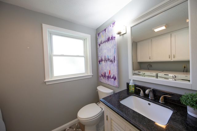 24 Grace Drive, Nashua, NH 03062