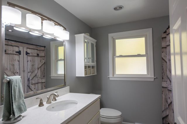 24 Grace Drive, Nashua, NH 03062