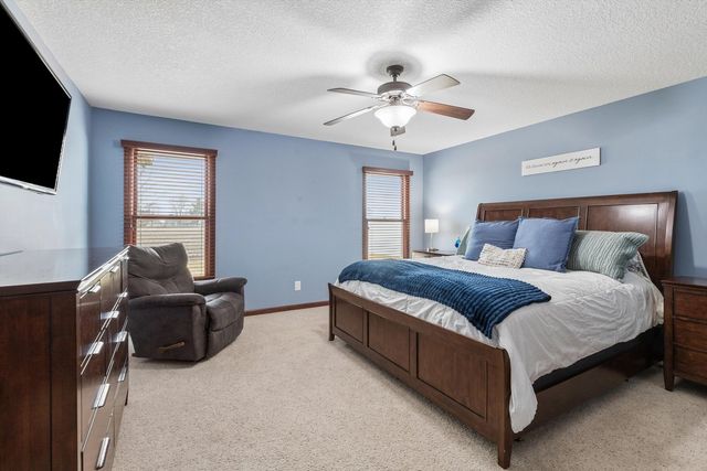 1008 W Scott Street, Eldridge, IA 52748