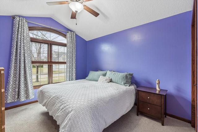 1008 W Scott Street, Eldridge, IA 52748