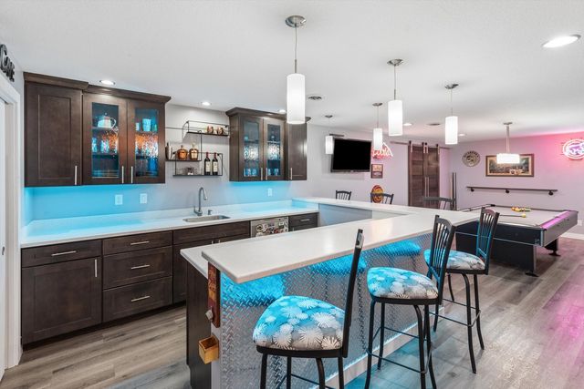 1008 W Scott Street, Eldridge, IA 52748