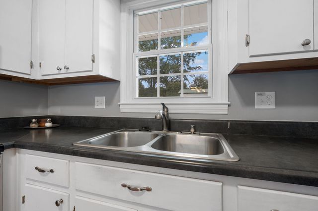300 N Green Street, Williamston, SC 29697