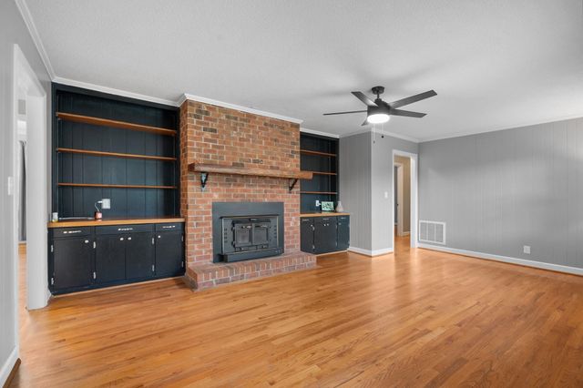 300 N Green Street, Williamston, SC 29697