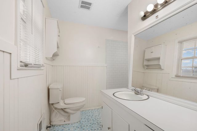 300 N Green Street, Williamston, SC 29697