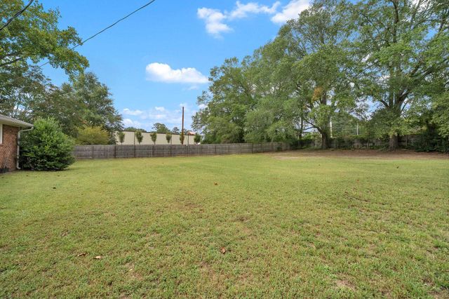 300 N Green Street, Williamston, SC 29697