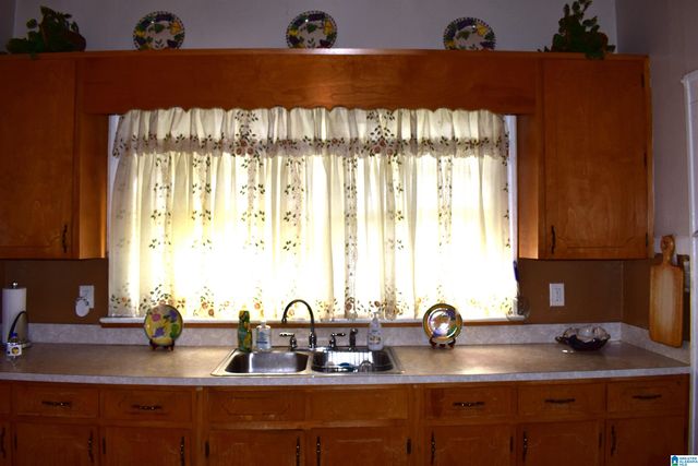 1618 29TH STREET N, Birmingham, AL 35234