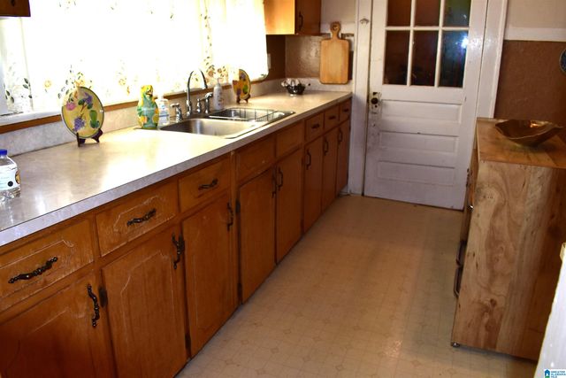 1618 29TH STREET N, Birmingham, AL 35234