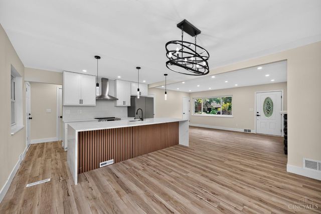5974 Winnetka Drive, Sycamore Twp, OH 45236