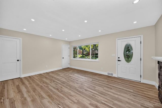 5974 Winnetka Drive, Sycamore Twp, OH 45236