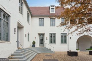 11277 Serenbe Lane, Chattahoochee Hills, GA 30268
