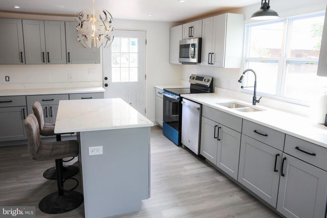 575 N BROADWAY, Deepwater, NJ 08023