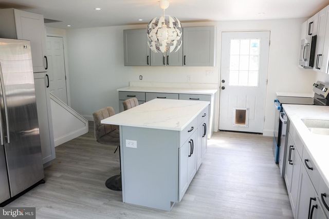 575 N BROADWAY, Deepwater, NJ 08023