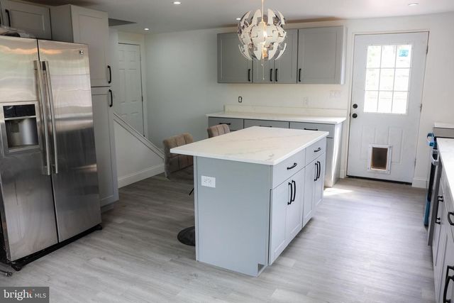 575 N BROADWAY, Deepwater, NJ 08023
