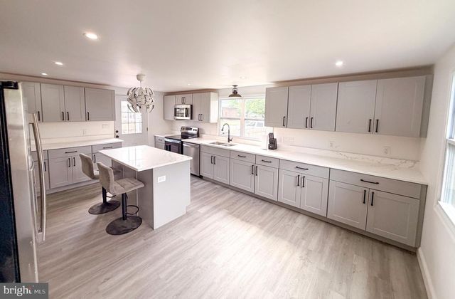 575 N BROADWAY, Deepwater, NJ 08023