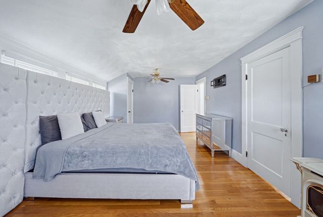 125 Upham St, Lowell, MA 01851