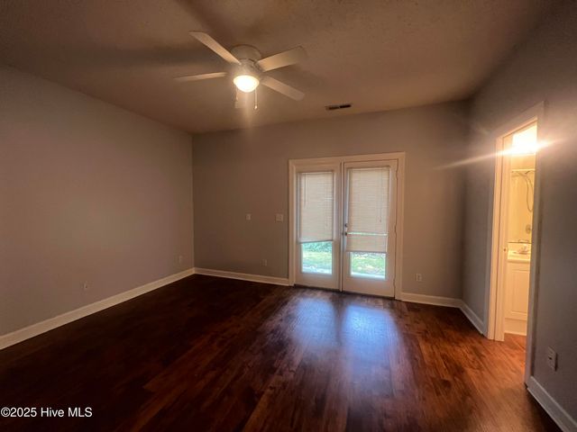 321 S Kerr Avenue 132, Wilmington, NC 28403