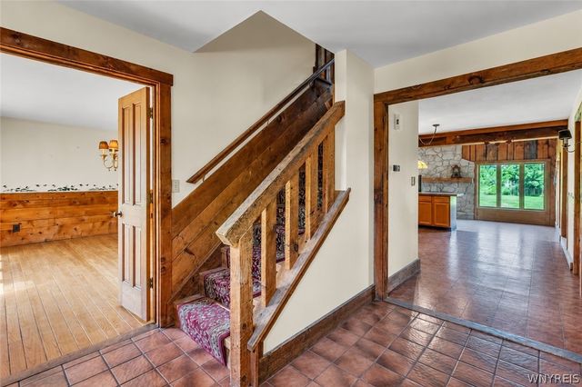 5111 Oakwood Drive, Pendleton, NY 14120