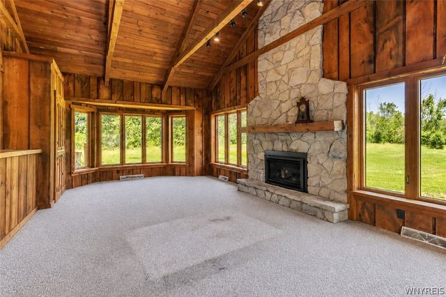5111 Oakwood Drive, Pendleton, NY 14120
