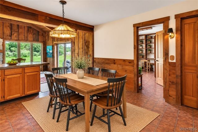 5111 Oakwood Drive, Pendleton, NY 14120