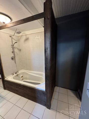 4208 Brookside Avenue, Cincinnati, OH 45223