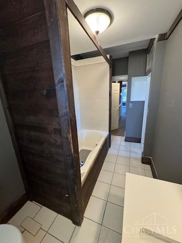 4208 Brookside Avenue, Cincinnati, OH 45223