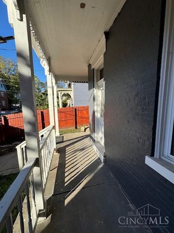 4208 Brookside Avenue, Cincinnati, OH 45223