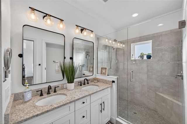 6115 ANCHORAGE WAY S, St Petersburg, FL 33712