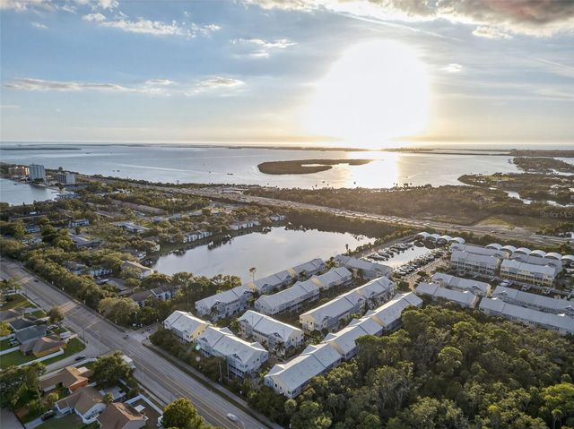 6115 ANCHORAGE WAY S, St Petersburg, FL 33712