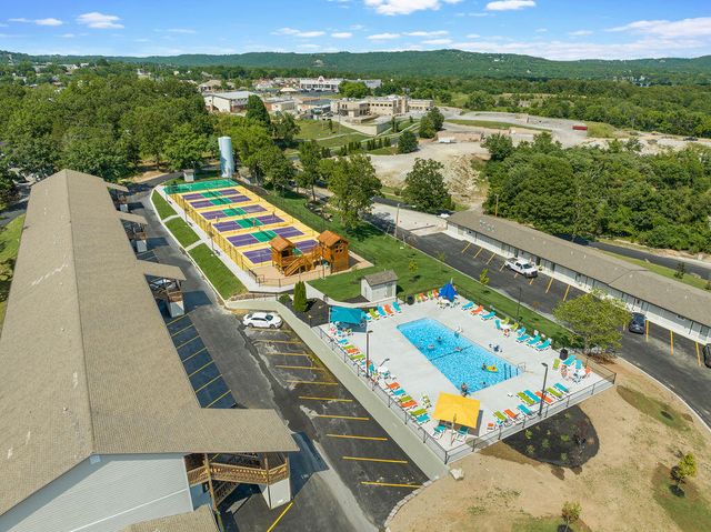 80 Kimberling Crossing Drive 222, Kimberling City, MO 65686