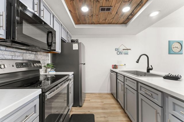 80 Kimberling Crossing Drive 222, Kimberling City, MO 65686