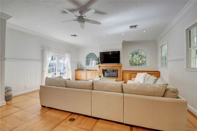 302 NW 11th Street, Delray Beach, FL 33444