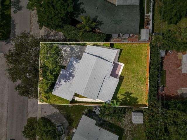 823 SW 27th Street, Fort Lauderdale, FL 33315