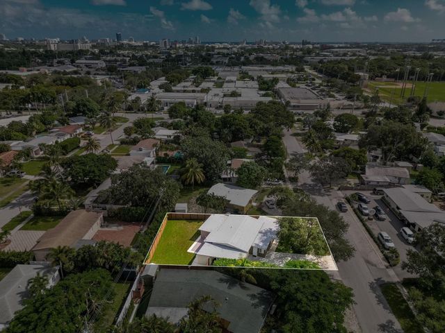 823 SW 27th Street, Fort Lauderdale, FL 33315