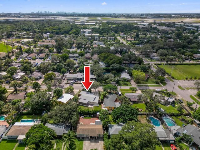823 SW 27th Street, Fort Lauderdale, FL 33315