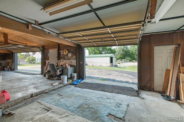 706 S Maple Street, Brighton, IL 62012