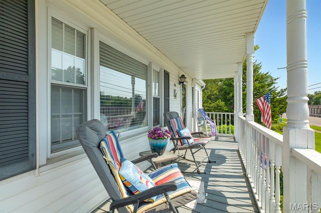 706 S Maple Street, Brighton, IL 62012