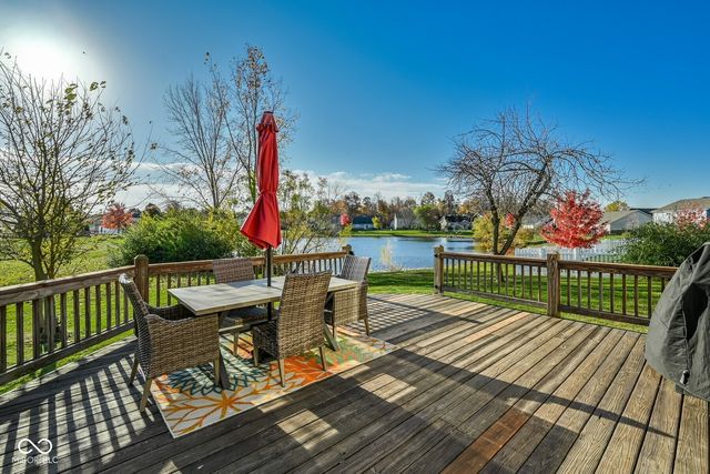 7153 N Chelmsford Drive, Mccordsville, IN 46055