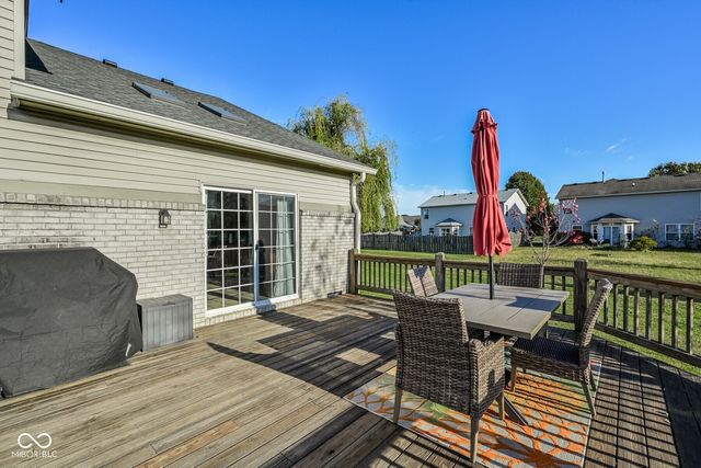 7153 N Chelmsford Drive, Mccordsville, IN 46055