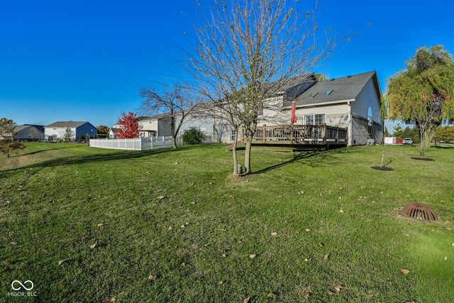 7153 N Chelmsford Drive, Mccordsville, IN 46055