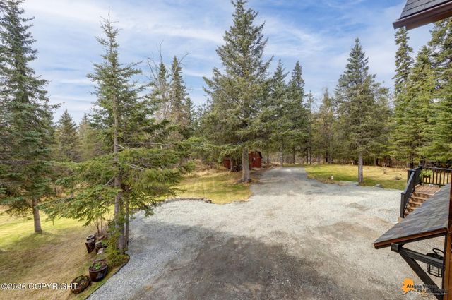 6550 Farpoint Drive, Anchorage, AK 99507