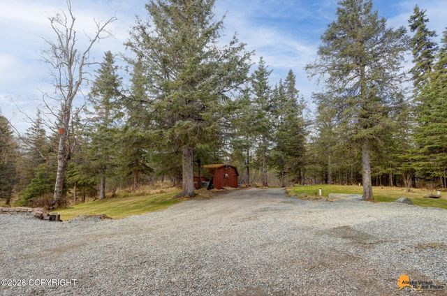 6550 Farpoint Drive, Anchorage, AK 99507